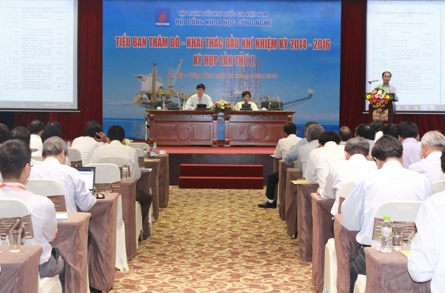 ky-hop-lan-i-cua-tieu-ban-tham-do--khai-thac-dau-khi-nhiem-ky-2014--2016
